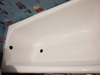 Восстановление ванны жидким акрилом в Гомеле. Фотография после нанесения акрила Пластол